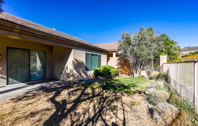Building Photo - Anthem Country Club Beauty w/ Casita