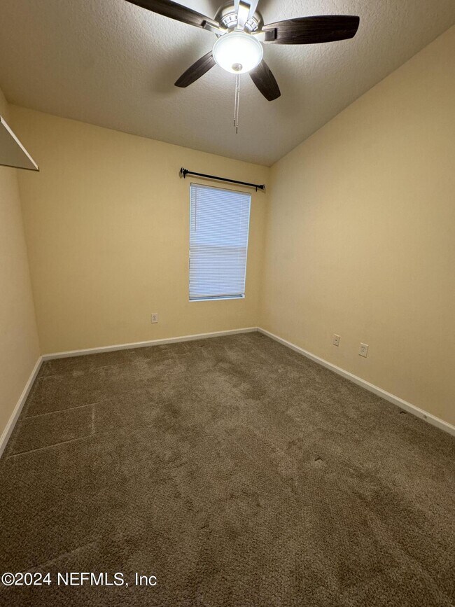 Building Photo - 13321 Low Tide Way