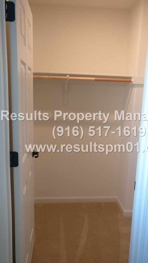 Building Photo - Lovely and Spacious 4 Bedroom Rocklin Home