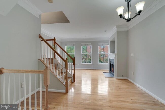 Building Photo - 211 Medlock Ln