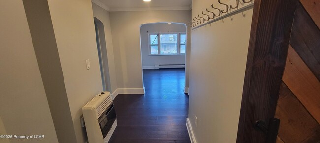 Building Photo - 138 Sand St