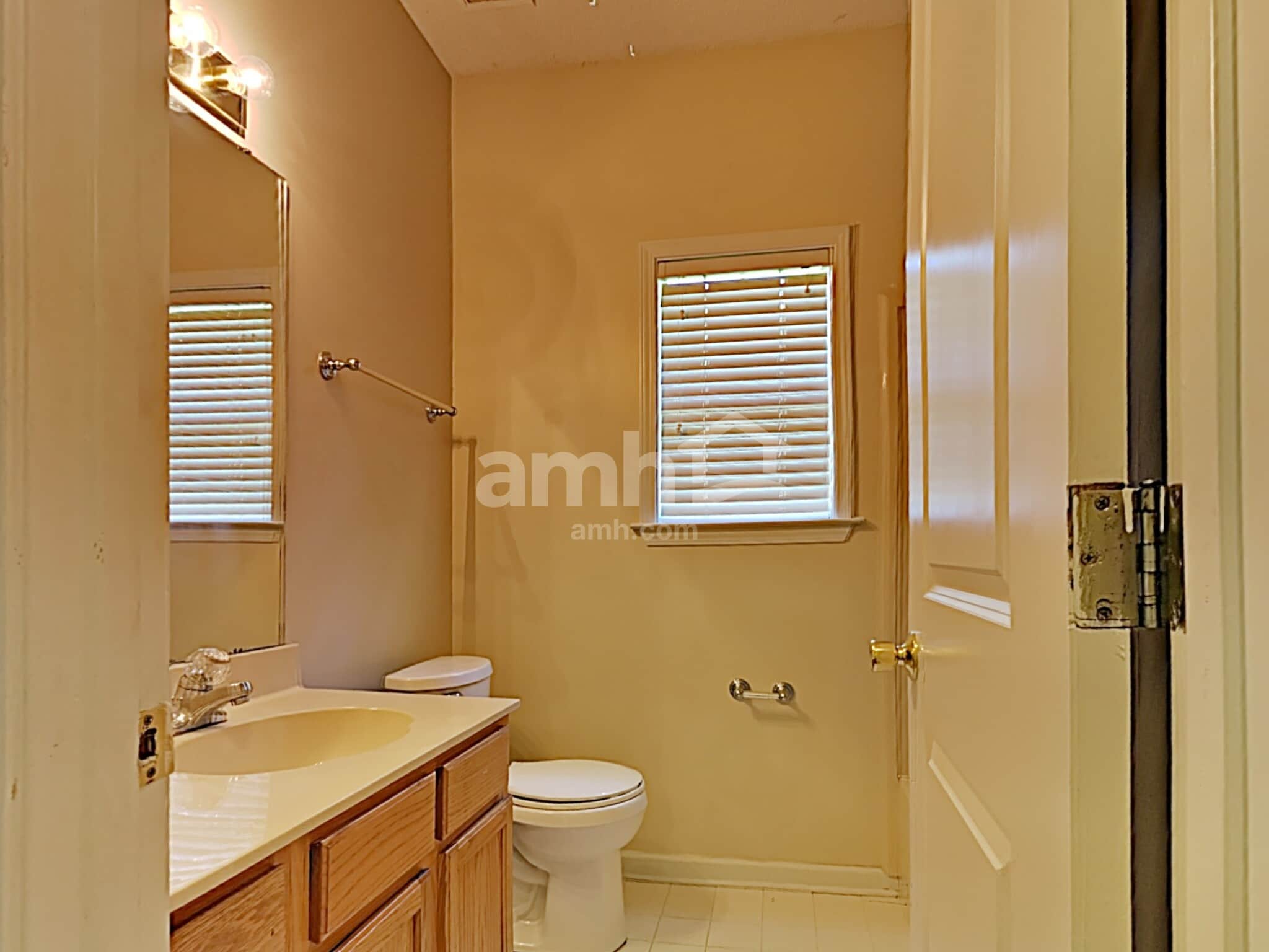 Building Photo - 548 Wesley Woods Dr