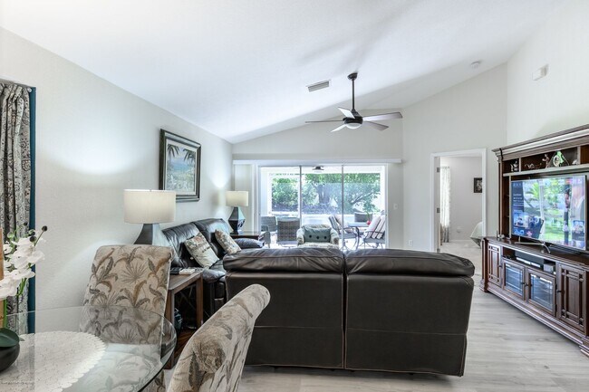 Building Photo - Turnkey Furnished Seasonal Rental – 2 Bedroom, 2 Bath in Burnt Store Marina