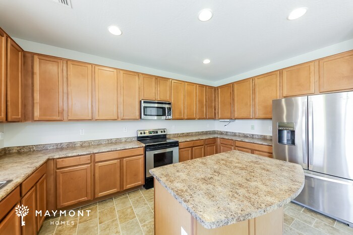 Building Photo - 7413 W Gary Way