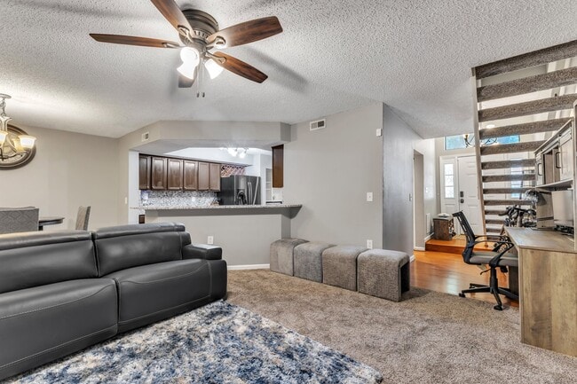 Building Photo - 7731 Falcon Rest Cir