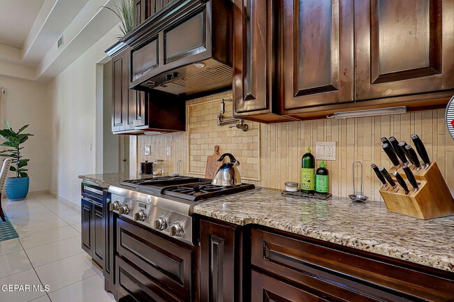 Building Photo - 13452 Emerald Falls Dr