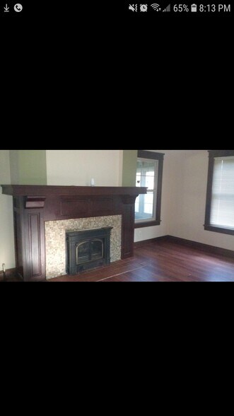 Building Photo - 1202 W Park Ave