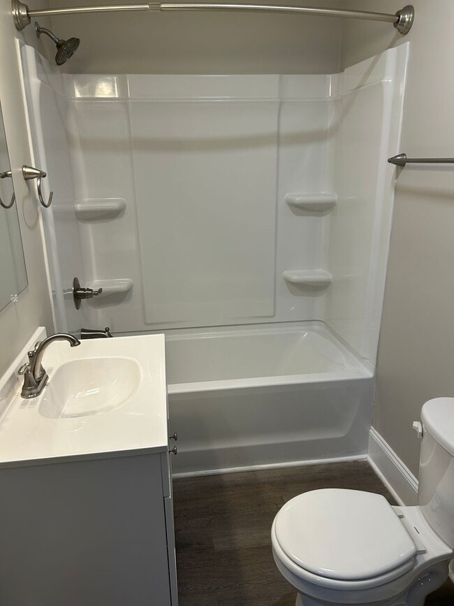 Building Photo - 2848 N Glenn Ave