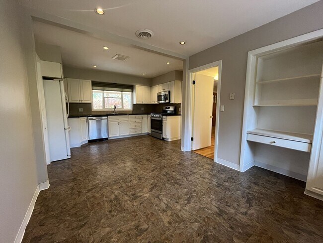 Building Photo - Beautiful 3-Bedroom Home with Remodeled Kitchen, Dual Living Spaces & Spacious Backyard