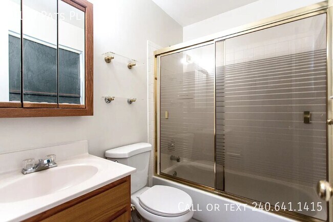 Building Photo - 8110 Pats Pl