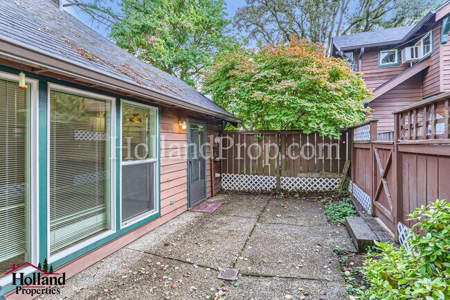 Building Photo - Spacious 1-Bedroom Plus Bonus Room in Forest Grove! BEST PRICE $1,650!!!