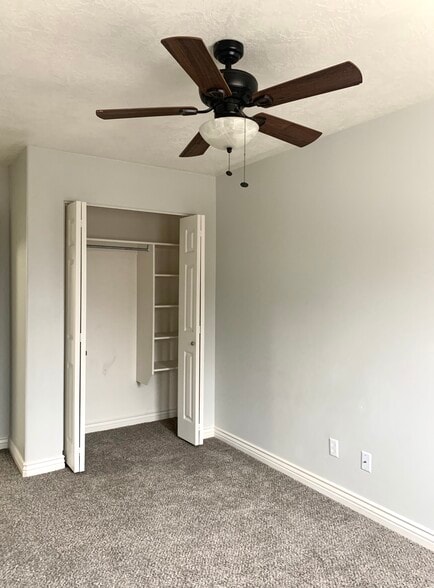 Building Photo - 33 S 900 E