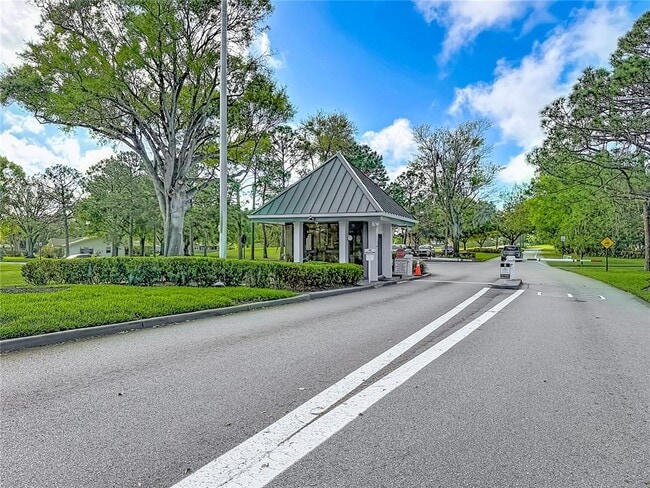Building Photo - 1005 Eagle Pond Dr