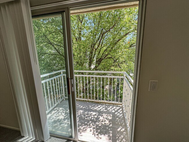 Building Photo - Charming 4-Bedroom Home with a Private Pat...