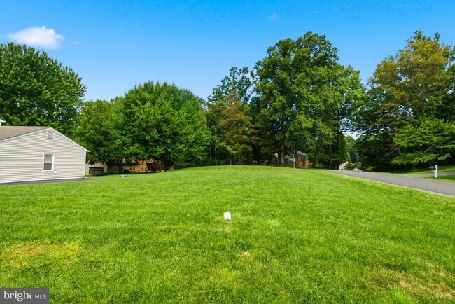 Building Photo - 11414 Bronzedale Dr