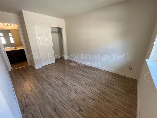 Building Photo - 1522 Peony Dr