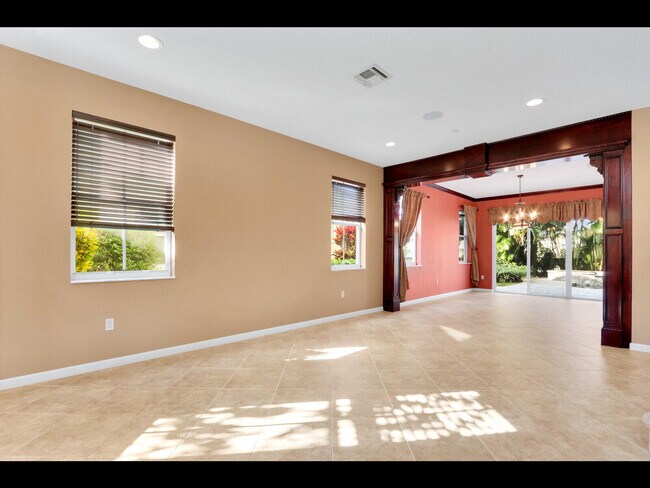 Building Photo - 3043 Hartridge Terrace