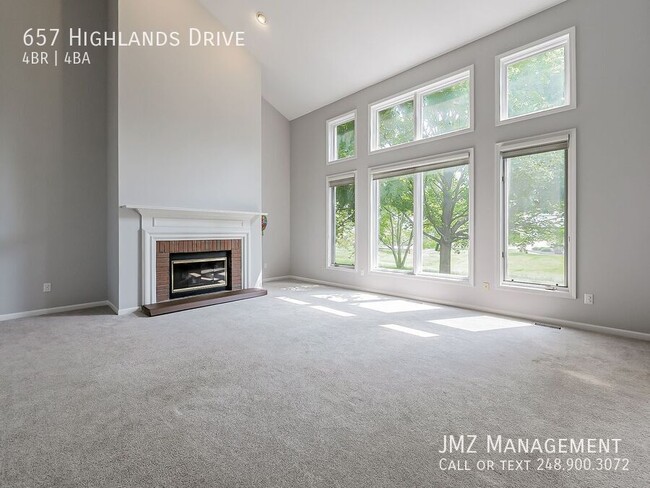 Building Photo - 657 Highlands Dr