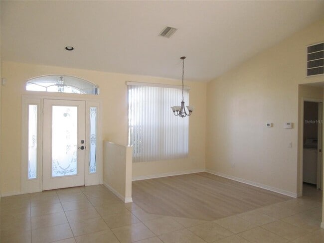 Building Photo - 8171 Rocliff Ave