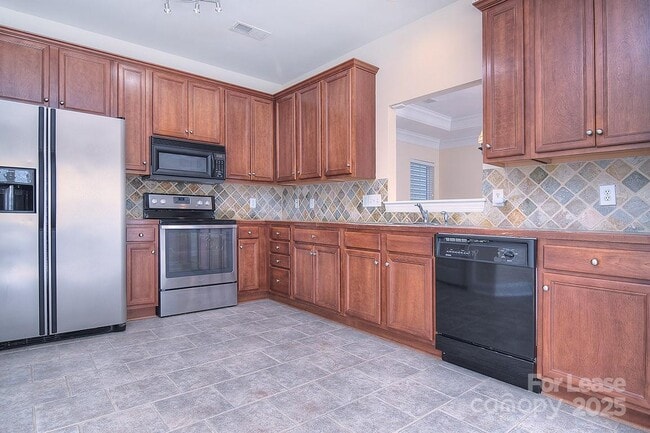 Primary Photo - 5111 Alysheba Dr