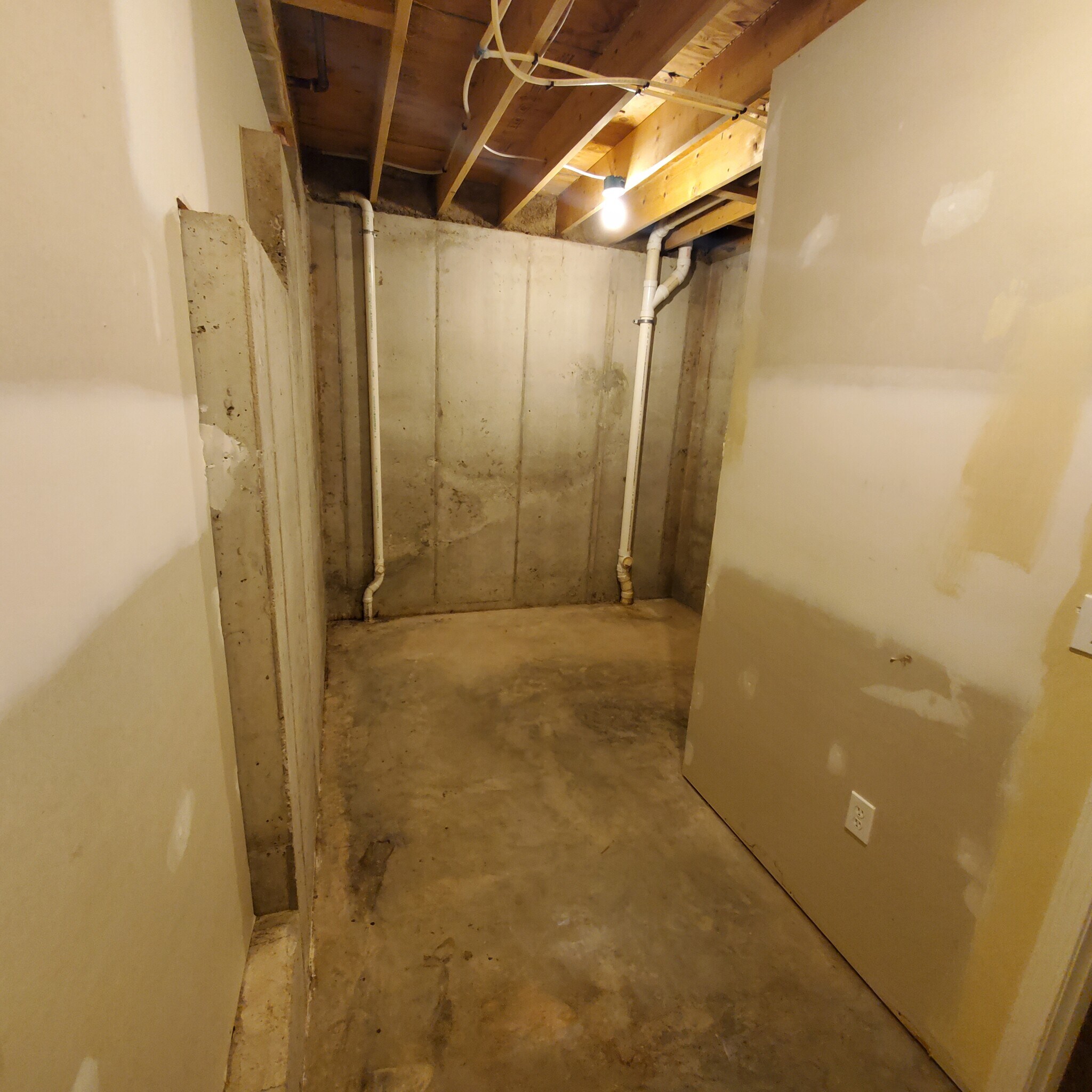 Basement Storage #1 - 5330 Godas Cir