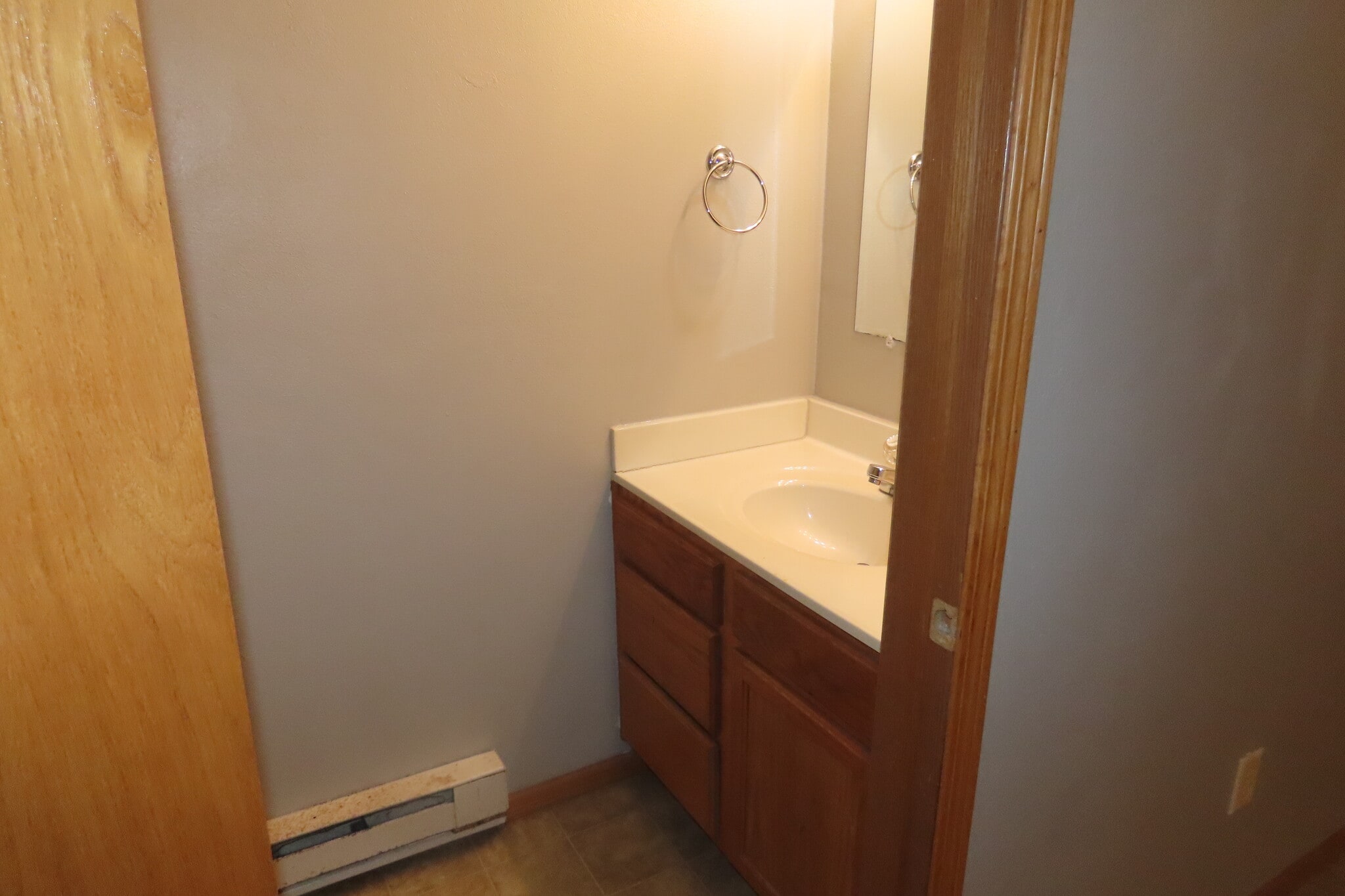 1/2 bath 3-7 square feet - 2025 S Main St