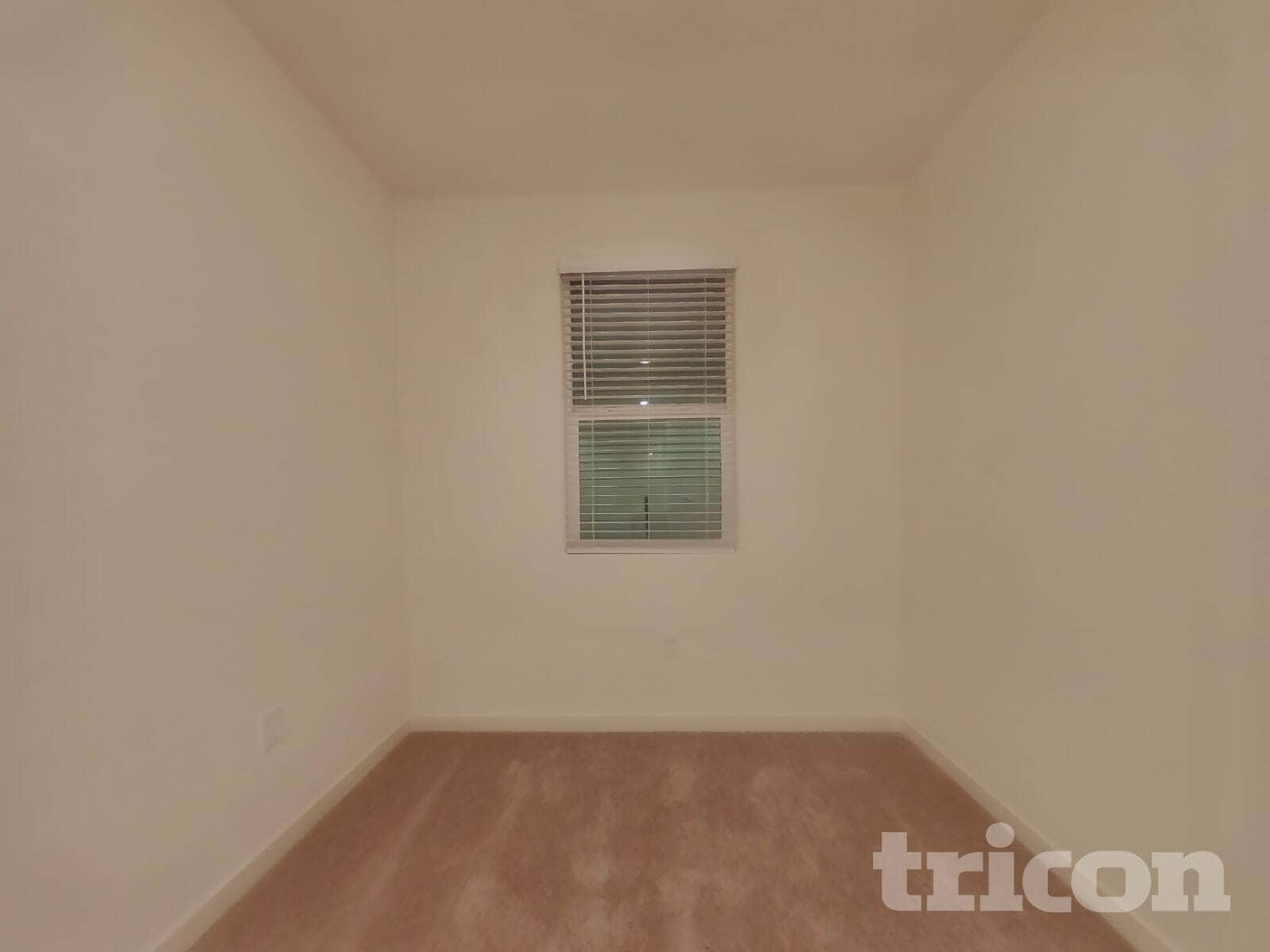 Building Photo - 2046 Delta Vw Ave