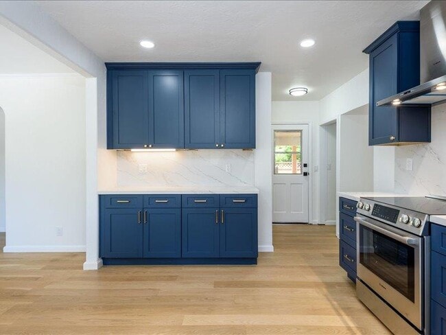 Building Photo - 1311 Woodland Ave