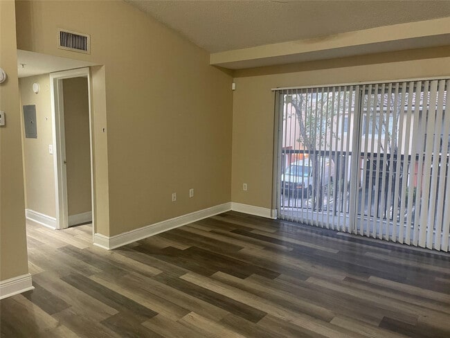 Building Photo - 4179 N Haverhill Rd