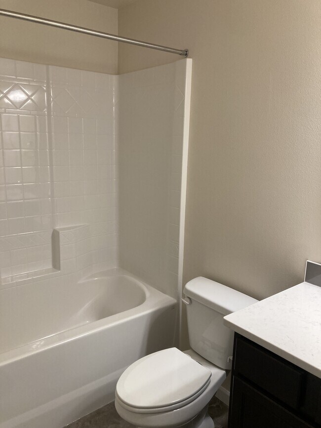 Building Photo - 1812 S 250th St