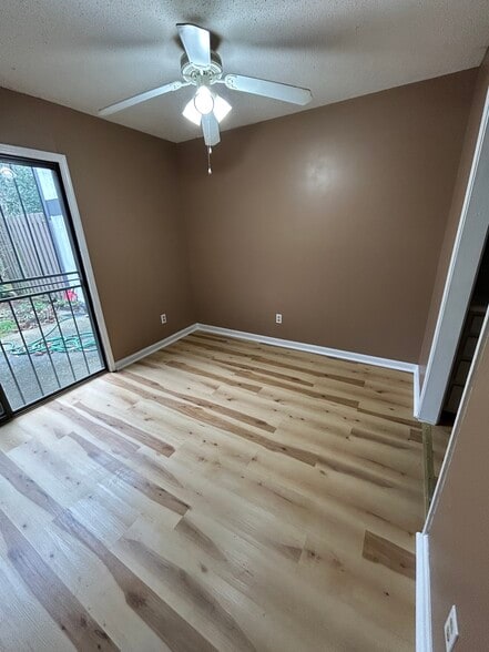 Dining - 3633 Cobble Mill Ln