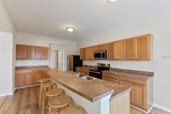 Building Photo - 201 Andover Dr