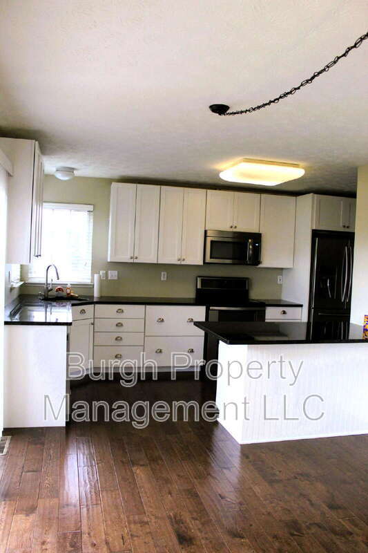 Building Photo - 1713 Michael Dr