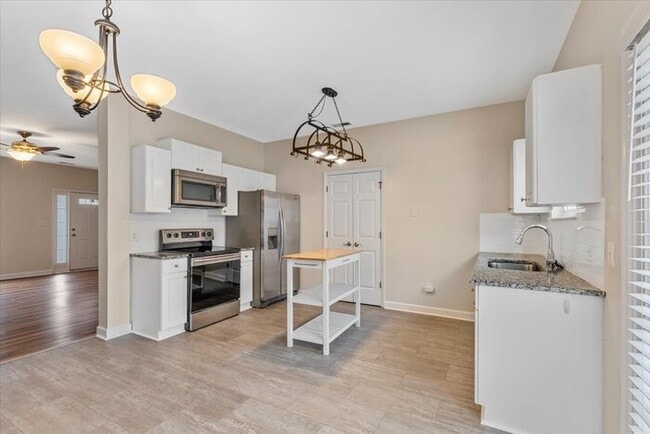 Building Photo - ***Coming Soon!!!***NE Raleigh Townhome For Rent