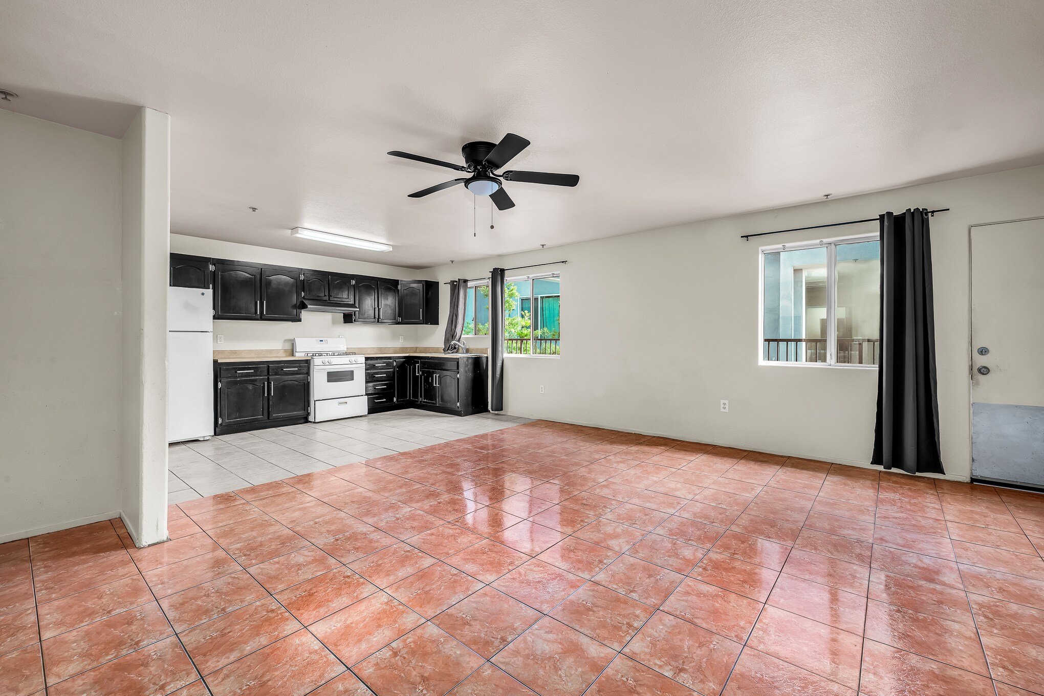 Building Photo - 5231 Huntington Dr N