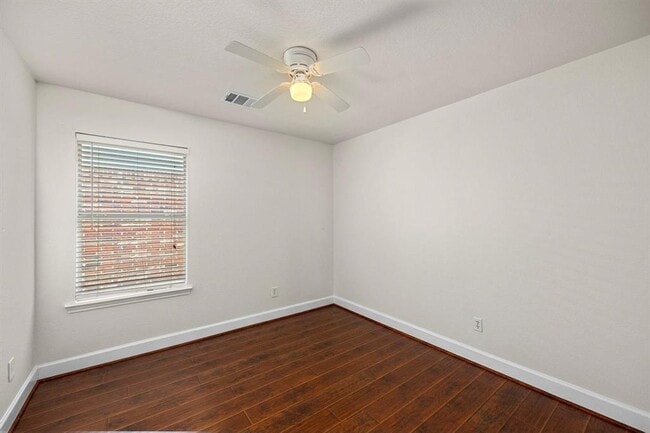 Building Photo - 18119 Waverly Hollow Ln