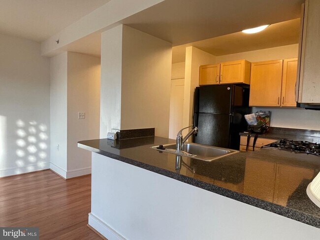 Building Photo - 800 4th St SW