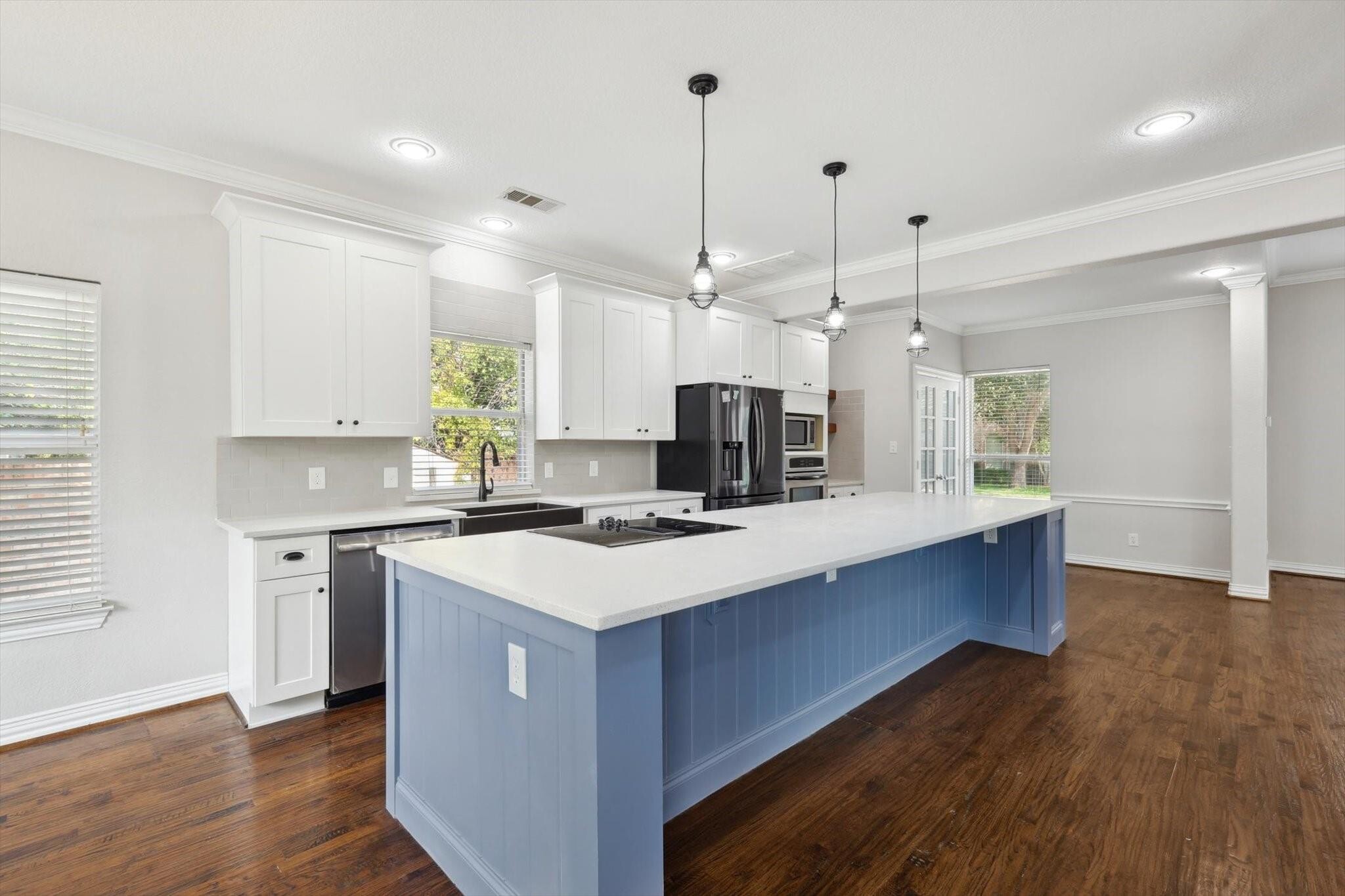 Building Photo - 6043 Fieldstone Dr