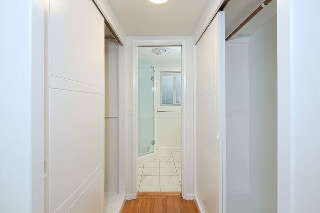 Building Photo - 279 Starlight Crest Dr