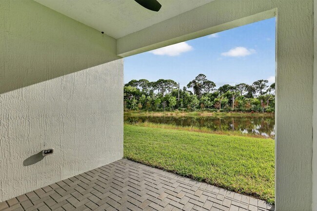 Building Photo - 3552 NW Solange Ct