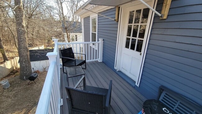 Building Photo - 9 Kenilworth St