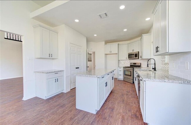 Building Photo - 13714 Neston Dr