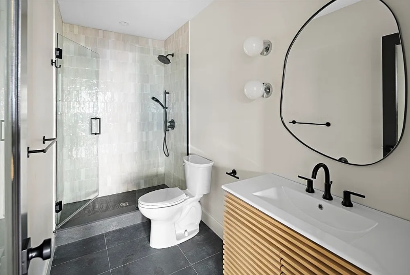 Building Photo - 99 5th St