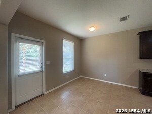 Building Photo - 11838 Twin Oaks Path