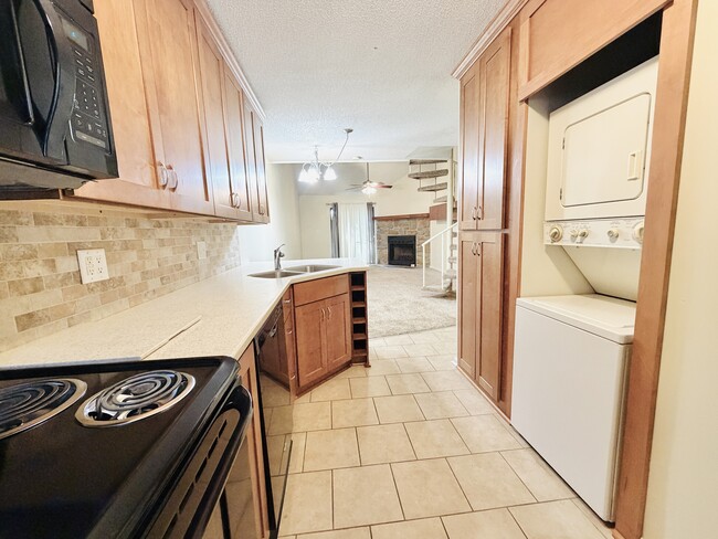 Building Photo - 405 Harbison Blvd