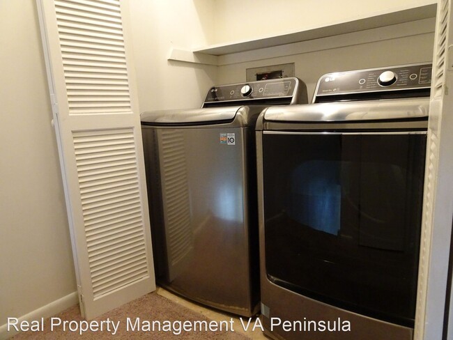 Building Photo - 3 br, 2.5 bath House - 1058 Willow Green Dr.