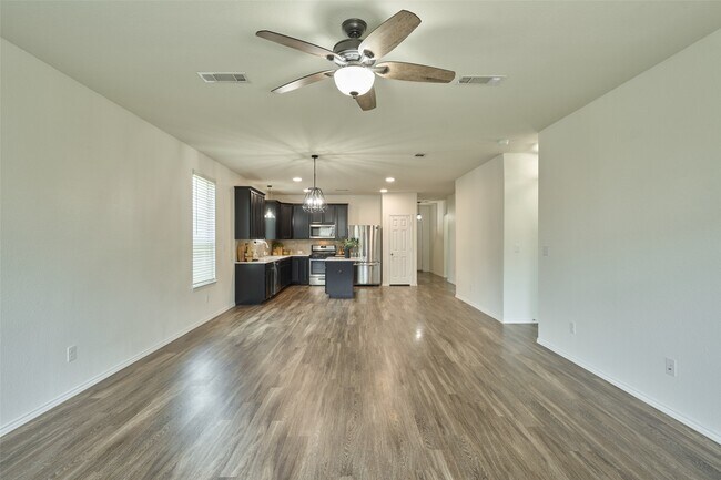 Building Photo - 2214 Timberland Country Ct