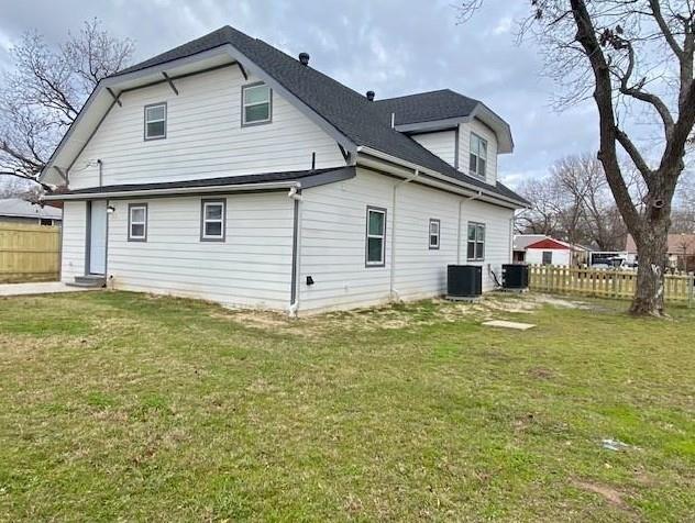 Building Photo - 3631 Bourland St