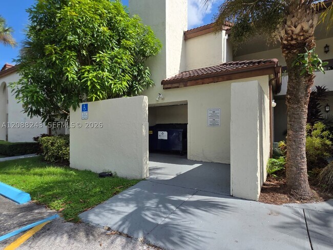Building Photo - 9060 SW 125th Ave