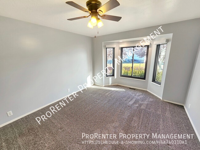 Building Photo - 1604 N 2615 W